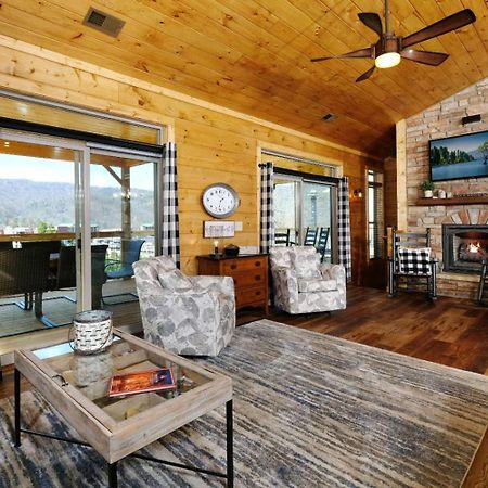 Holly Ridge Hideaway Villa Gatlinburg Buitenkant foto